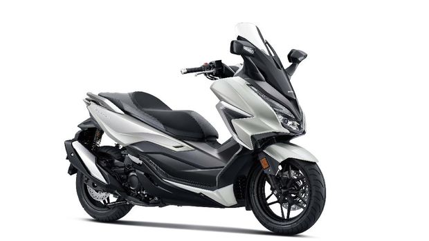 Astra Honda Motor meluncurkan Honad Forza 250 versi terbaru