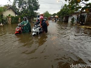 Jalan Kudus-Purwodadi Kebanjiran, Arus Lalin Macet