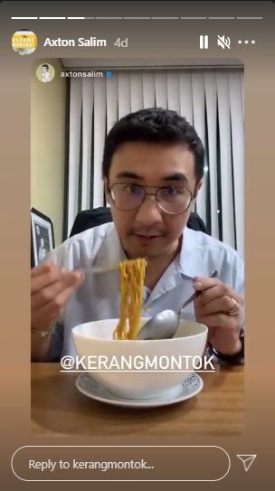 kerang montok: indomie kerang dan kerang mozarella
