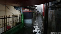 Salah satunya di pemukiman Cililitan, Kecamatan Kramat Jati, Jakarta Timur, Senin (08/02/2021).