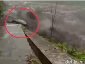 Mobil Terseret Lahar Dingin Semeru, BPBD: Tak Ada Korban Jiwa