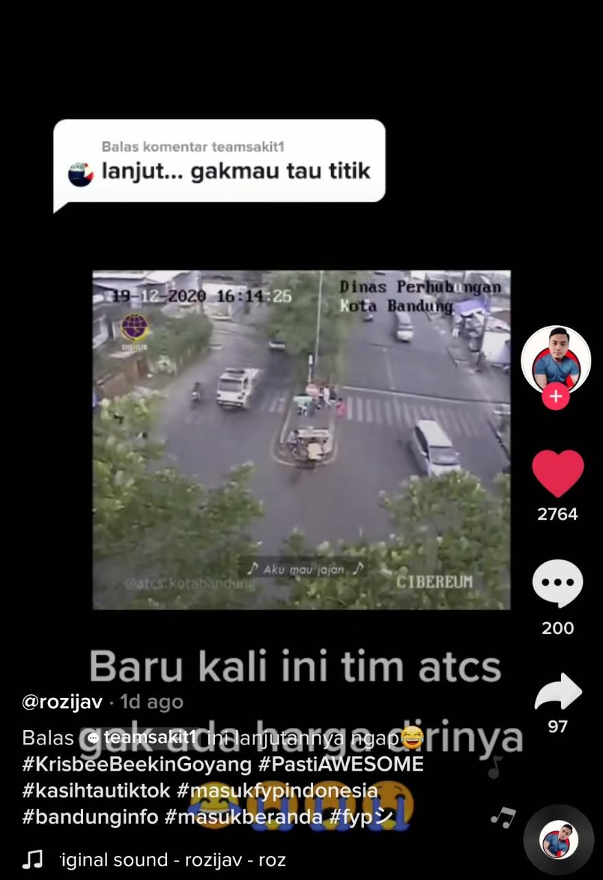 Nekat! Tukang Bakso Mangkal di Tengah Jalan Meski Sudah Ditegur Dishub