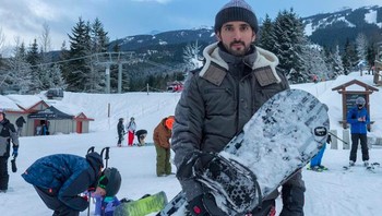 Pangeran berusia 38 tahun ini sering pula memamerkan fotonya berwisata ke lokasi-lokasi menarik. Foto: Instagram