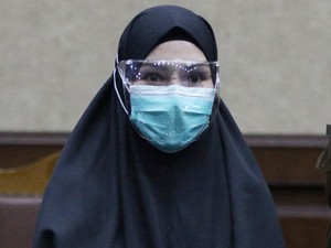 2 Tahun Dibui, Jaksa Pinangki Hirup Udara Bebas