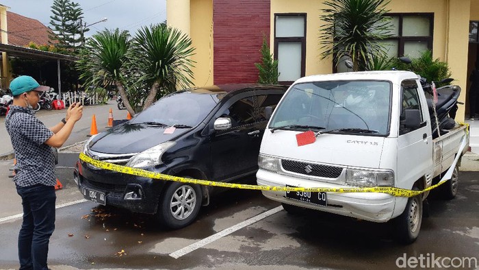 Polisi membekuk komplotan pencuri spesialis mobil pikap di Serang
