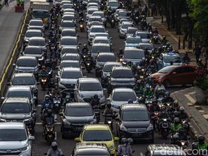 Pegawai BUMN Dilarang Liburan Long Weekend, Apa Sanksi buat yang Langgar?