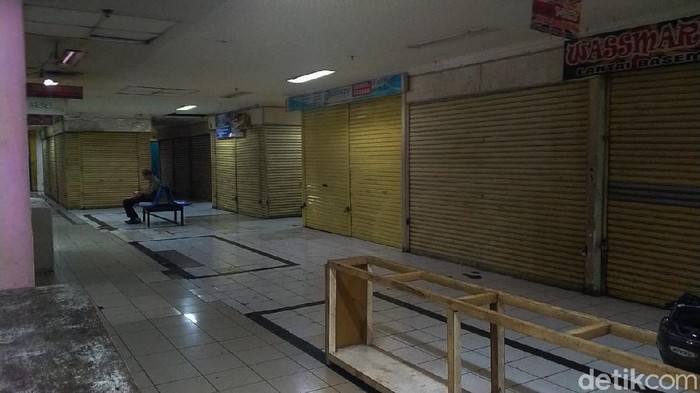Ribuan kios di Pasar Baru Bandung gulung tikar akibat Corona