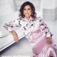 Sebagai seorang muslim, Saira pun lelah dengan cibiran dari wanita muslim lainnya. Entah itu busananya yang dinilai terlelu terbuka hingga gaya hidupnya yang tak sesuai dengan aturan agama.  Foto: Instagram