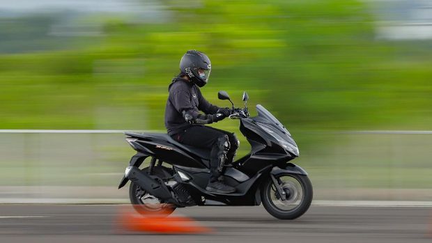 Test ride Honda PCX 160 Test ride Honda PCX 160