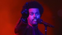 The Weeknd juga berderet masuk di lima nominasi American Music Awards 2022. Foto: AP/Mark LoMoglio