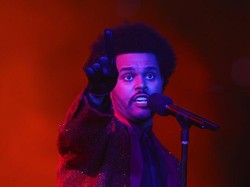 Rekor! Blinding Lights The Weeknd Tembus 5 Miliar Streaming di Spotify