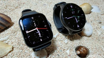 Bodi jamnya berbahan alumunium dengan strap silikon yang enak dipasang di pergelangan tangan. GTR 2e dan GTS 2e punya baterai yang awet. Mereka dilengkapi dengan baterai 246 mAh yang bisa untuk penggunaan selama 14 hari. (Fitraya Ramadhanny/detikINET)