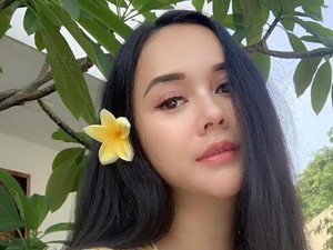 Leganya Aura Kasih Sudah Resmi Cerai dari Eryck Amaral
