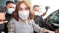 Hingga saat ini Ayu pun tak pernah mengungkapkan alasan di balik batalnya pernikahan mereka. Pool/Noel/detikFoto