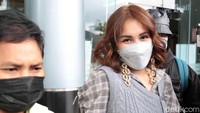 Ayu Ting Ting saat ditemui di kawasan Trans TV, Kapten Tendean, Jakarta Selatan belum lama ini. Pool/Noel/detikFoto