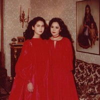 Dewi Soekarno memiliki satu anak dari pernikahannya dengan Presiden Soekarno, yang diberi nama Kartika Sari Dewi Soekarno. Foto: Instagram/@dewisukarnoofficial