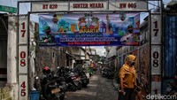 Pembagian masker akan dilakukan di lokasi-lokasi keramaian serta merangkul komunitas terkecil yang ada di masyarakat seperti mengandeng kampung tangguh di Jakarta.