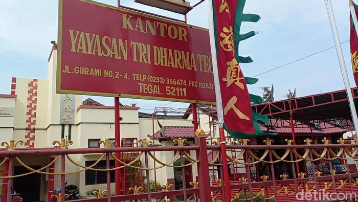 Kelenteng Tek Hay Kiong Kota Tegal bersiap menyambut Tahun Baru Imlek 2021