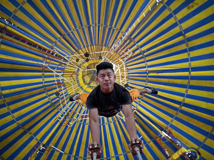 Melihat Atraksi Sirkus Tertua di India