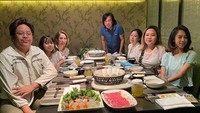 Dinner pertama di tahun 2021. Legend and still one the best shabu in town, kata Ari. Ternyata ia punya resto shabu langganan di Jakarta. Wah seperti apa ya rasanya? Foto: instagram @ari_lasso