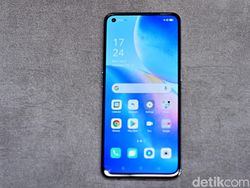 Unboxing Oppo Reno 5 5G, Ponsel Rp 7 Juta Punya Fitur Menggoda