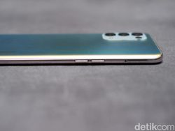 Unboxing Oppo Reno 5 5G, Ponsel Rp 7 Juta Punya Fitur Menggoda