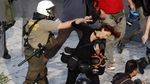 Foto-foto Lika-liku Para Jurnalis Memburu Berita