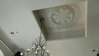 Kesalahan yang dibuat pada renovasi atap ini tidak memperhitungkan letak lampu yang sudah menggantung. Jadi hasilnya tidak sesuai dengan desain atap yang dibuat.