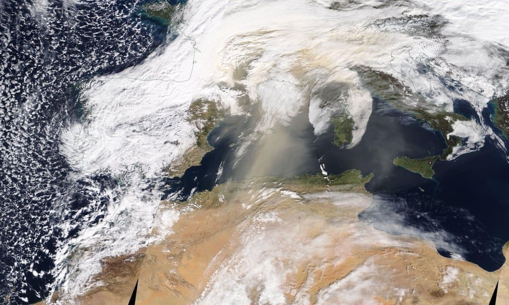 Sahara dust di langit Eropa