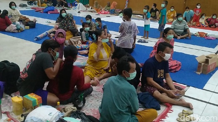 Suasana lokasi pengungsian di Kota Pekalongan.