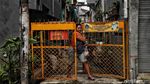 Melihat Kawasan Kampung Zona Merah di Jakarta