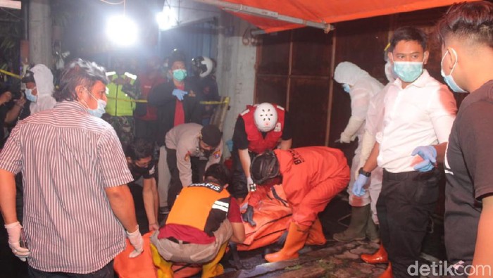 Terperosok Trotoar Jeblok diatas Got, Pedagang Bunga di Blitar Tewas