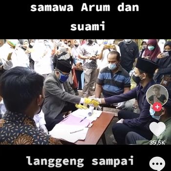 Viral video Eka Prihatiningrum yang menjalani ijab kabul di depan jenazah ayah tercinta