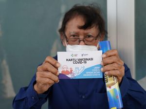Dapat Izin BPOM, Kemenkes Mulai Vaksinasi Perdana Nakes Usia Lanjut