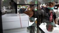 Kegiatan tersebut digelar guna meringankan beban masyarakat di masa pandemi COVID-19.