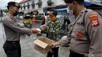 Aksi Bagi-bagi Nasi Gratis di Yogyakarta Saat Pandemi