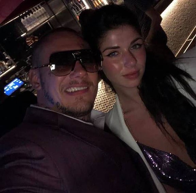 Inilah keberamaan Anna dan Marc sebelum tewasnya pewaris tempat pacuan kuda ternama di Inggris itu. Anna bertemu dengan Marc di Bangkok dalam rangka liburan.  Foto: Facebook