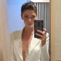 Setelah itu hubungan mereka menjadi spesial hingga keduanya melakukan liburan ke Swiss. Dan menginap di hotel mewah Hotel la Palma au Lac yang berada di kaki pegunungan Alpen. Di situ lah Anna tewas di usia 22 tahun. Foto: Facebook