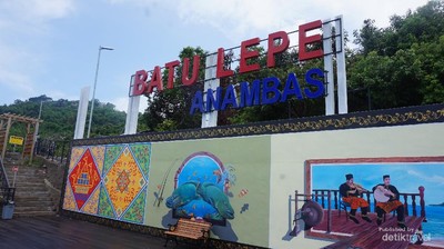 Batu Lepe Objek Wisata unik di Tarempa Kepulauan Anambas