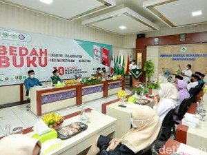 Bedah Buku Ini Antarkan Bupati Anas Purna Tugas
