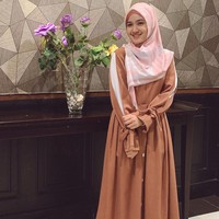 Bangun, bangun aku langsung mantap, Nggak ini aku harus mulai berhijab secepatnya kalau nggak, kapan lagi, kata Cut Syifa lewat sebuah video di YouTube. Foto: Instagram/@cutsyifaa