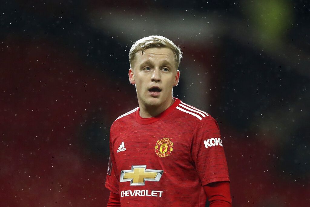 Donny van de Beek Manchester United's Donny van der Beek walks on the pitch during the English FA Cup 5th round soccer match between Manchester United and West Ham United at Old Trafford in Manchester, England, Tuesday, Feb. 9, 2021. (Martin Rickett/Pool via AP)