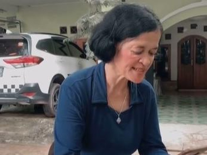 emak-emak review ala food vlogger emak-emak review ala food vlogger, ujungnya bikin ngakak