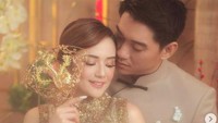 Manis banget ya sesi prewedding mereka. Foto: Instagram