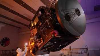 Engineer Uni Emirat Arab dilatih oleh pakar dari Amerika, berhasil membuat wahana canggih dalam waktu sekitar 7 tahun. Foto: Twitter