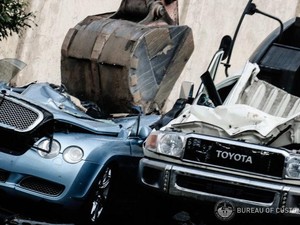 Bukan Dilelang, Mobil Selundupan di Filipina Dihancurkan