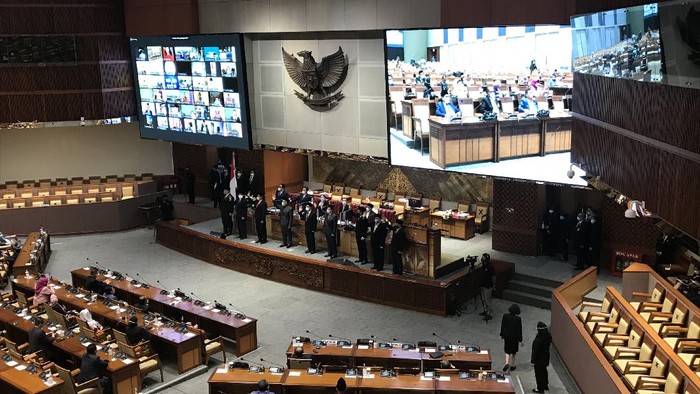 9 anggota Ombudsman RI 2021-2026.