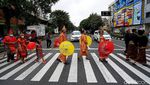 Unik! Ada Miniatur Indonesia Saat Warga Solo Sambut Imlek