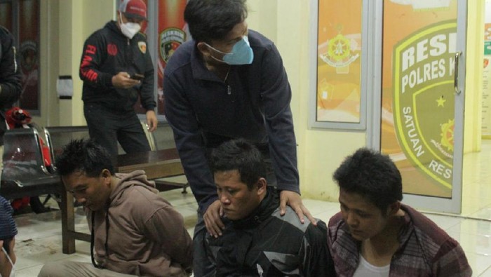 Polisi tangkap 3 anggota LSM gegara peras kepsek di Bengkulu (dok. Istimewa)