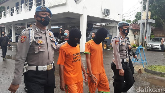 Polisi Tangkap Bos Laundry Gegara Buang Sampah Medis
